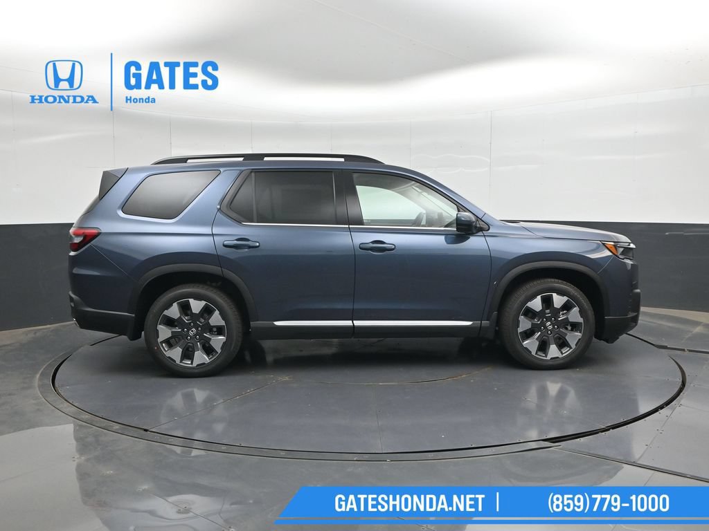 New 2026 Honda Pilot Touring image 3