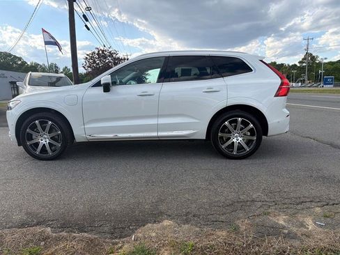 Used 2018 Volvo XC60 T8 Inscription w/ Luxury Seat Package image 14