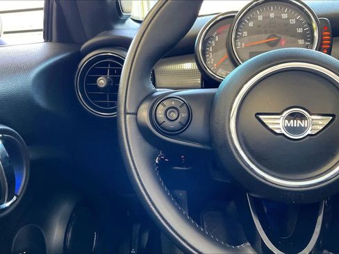 Used 2017 MINI Cooper Convertible image 23