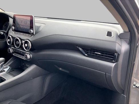 Used 2024 Nissan Sentra SV FWD image 19