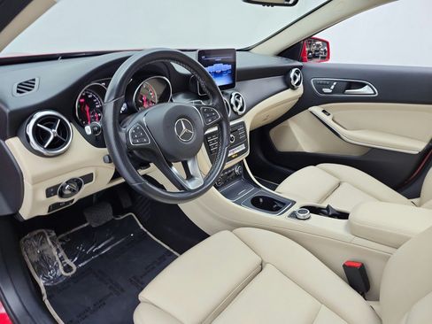 Used 2019 Mercedes-Benz GLA 250 image 12