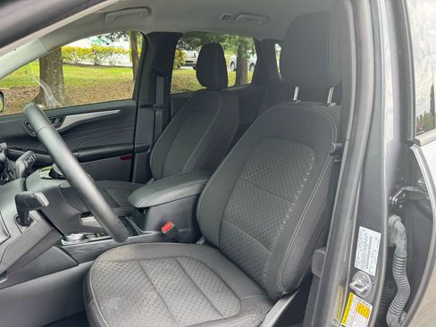 Used 2023 Ford Escape Active image 18