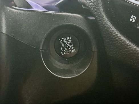 Used 2018 Jeep Compass Limited w/ Navigation Group image 27