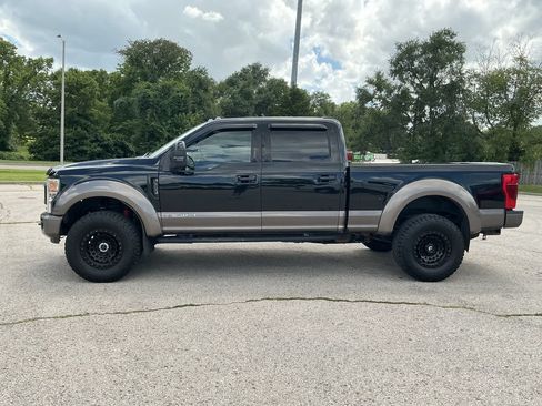 Used 2022 Ford F350 King Ranch w/ Tremor Off-Road Package AWD/4WD image 2