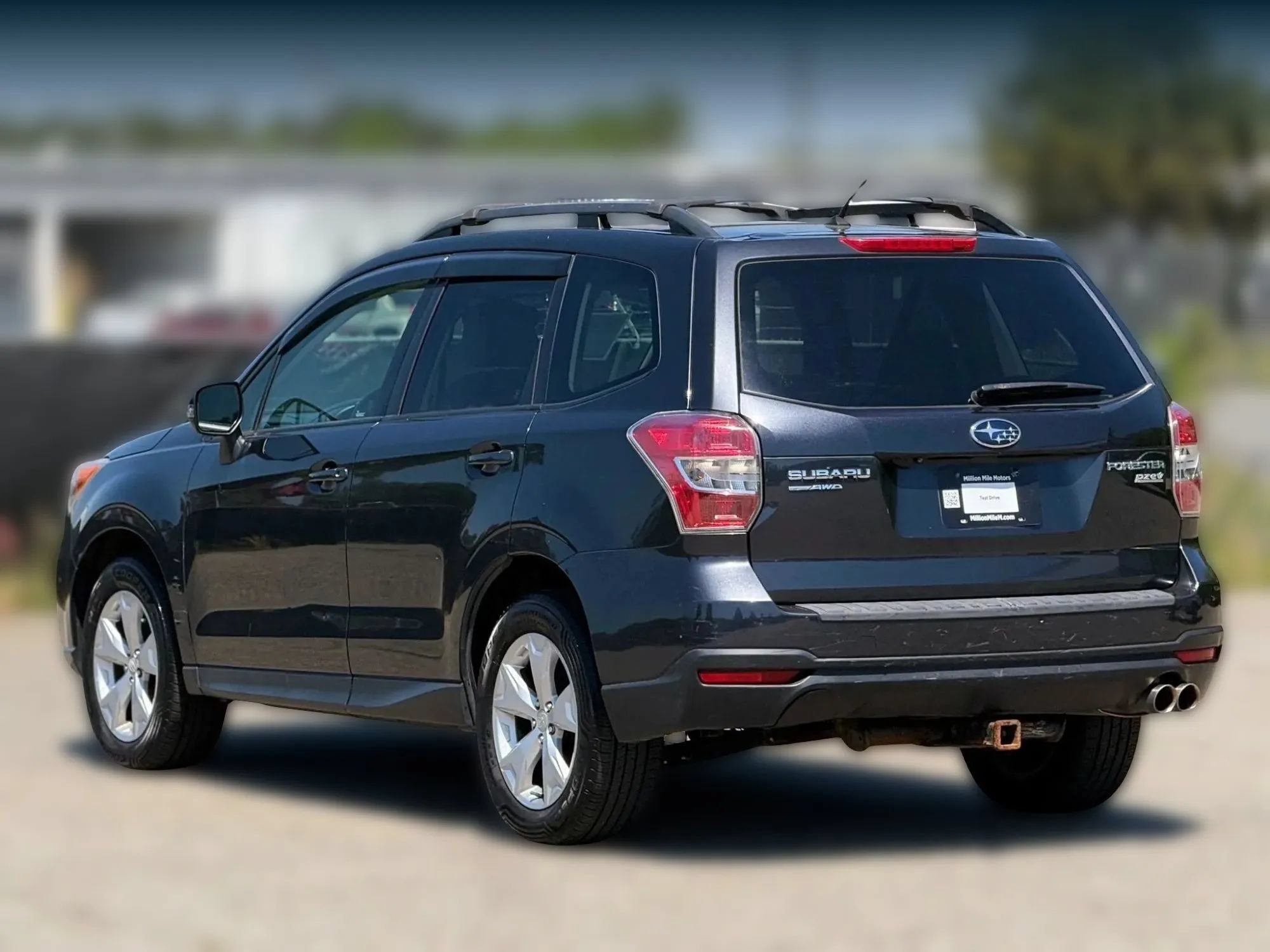Used 2015 Subaru Forester 2.5i Premium w/ All-Weather Package AWD/4WD image 10