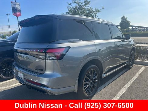 Used 2025 INFINITI QX80 Autograph w/ Autograph Exterior Package AWD/4WD image 3
