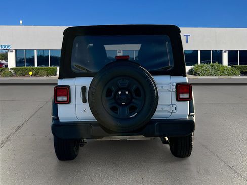 Used 2022 Jeep Wrangler Unlimited Sport image 6