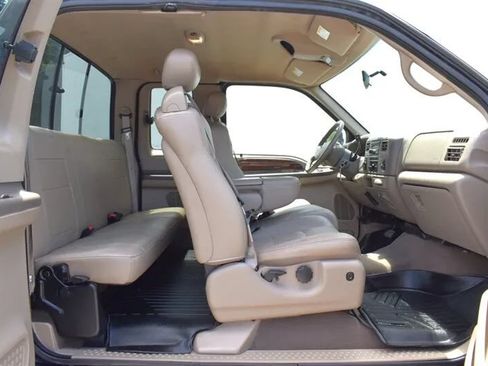 Used 2001 Ford F250 Lariat AWD/4WD image 24