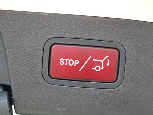 Used 2016 Mercedes-Benz GLA 250 image 42