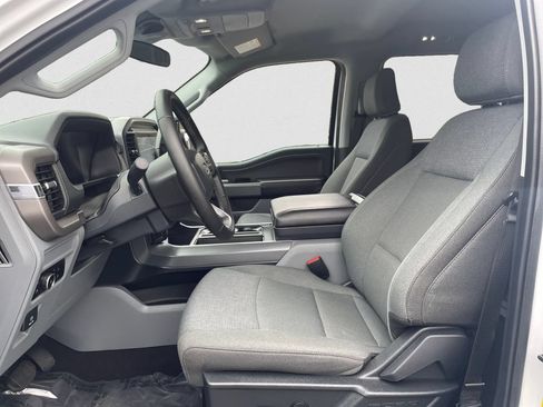 Used 2025 Ford F150 XLT AWD/4WD image 9