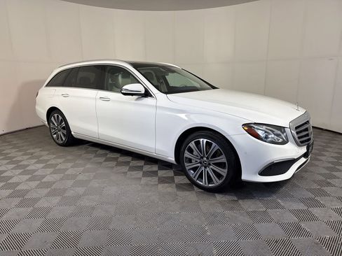 Used 2020 Mercedes-Benz E 450 4MATIC Wagon w/ Premium Package image 7