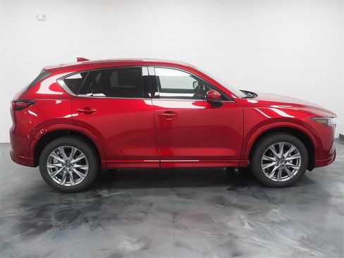 New 2025 MAZDA CX-5 AWD 2.5 S w/ Premium Plus Pkg image 5