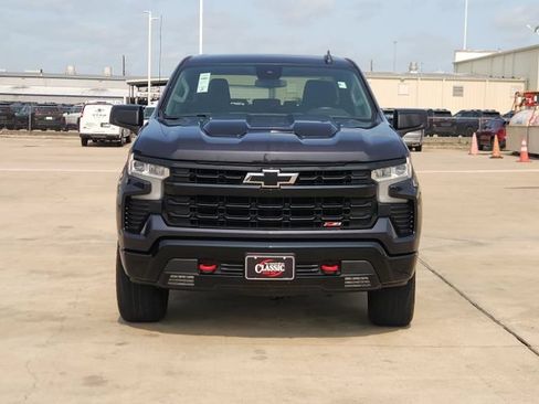 Used 2023 Chevrolet Silverado 1500 LT Trail Boss AWD/4WD image 2