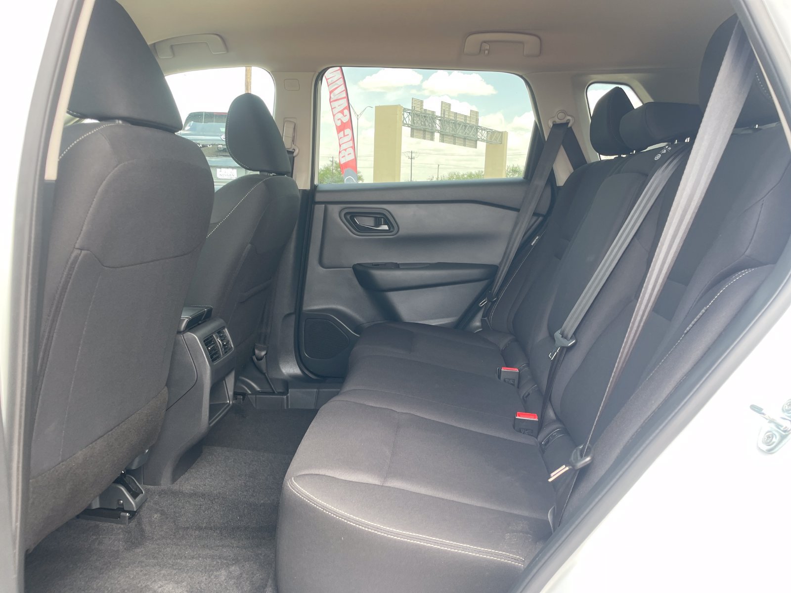 Used 2026 Nissan Rogue S FWD image 24