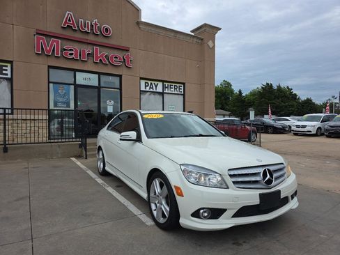 Used 2010 Mercedes-Benz C 300 Sedan image 3