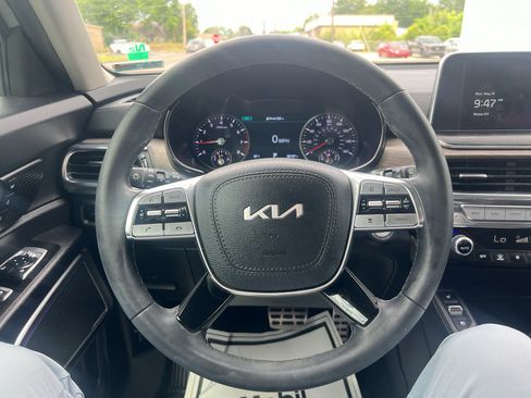 Used 2022 Kia Telluride SX w/ Nightfall Edition Package AWD/4WD image 12