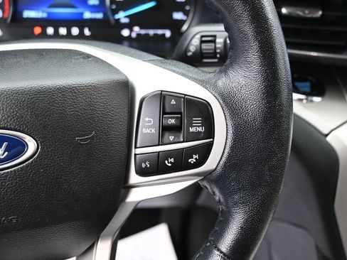 Used 2022 Ford Explorer XLT w/ Equipment Group 202A AWD/4WD image 20