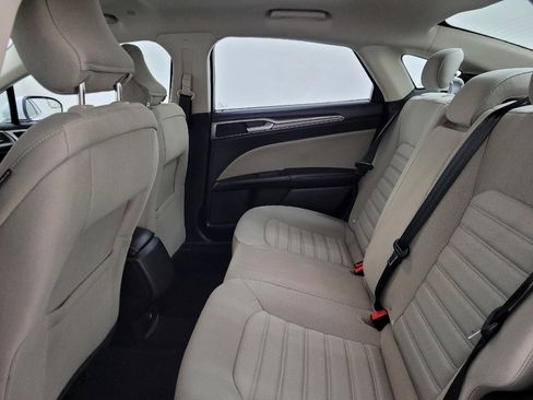 Used 2018 Ford Fusion S image 18