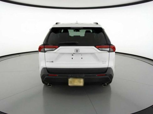 Used 2024 Toyota RAV4 XLE image 5