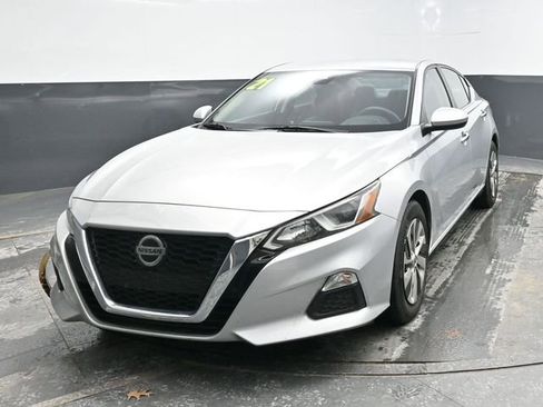 Used 2021 Nissan Altima 2.5 S image 2