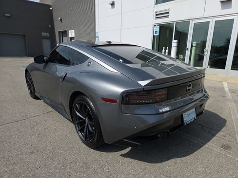 Used 2024 Nissan Z Performance w/ Floor Mat Package RWD image 11