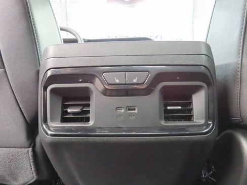 Used 2025 GMC Sierra 1500 AT4 image 11