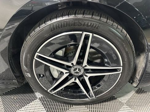 Used 2025 Mercedes-Benz C 300 4MATIC Sedan image 9