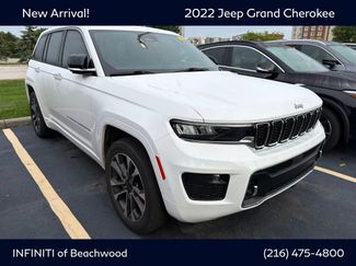 Used 2022 Jeep Grand Cherokee Overland w/ Luxury Tech Group IV AWD/4WD video 1
