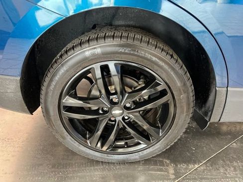 Used 2020 Chevrolet Equinox LT w/ Sport Edition FWD image 10