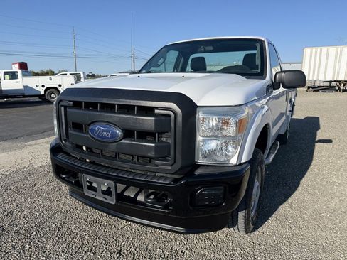 Used 2015 Ford F250 XL image 3