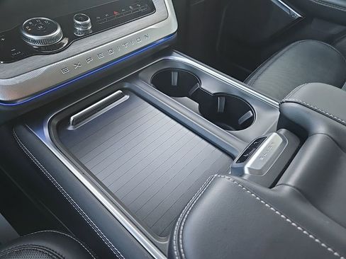 Used 2025 Ford Expedition Max Platinum image 63