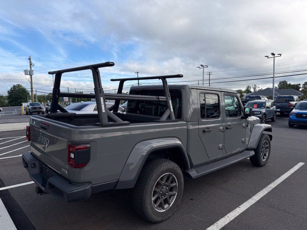 Used 2020 Jeep Gladiator Overland AWD/4WD image 6