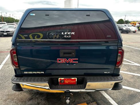 Used 2018 GMC Sierra 1500 SLT AWD/4WD image 4