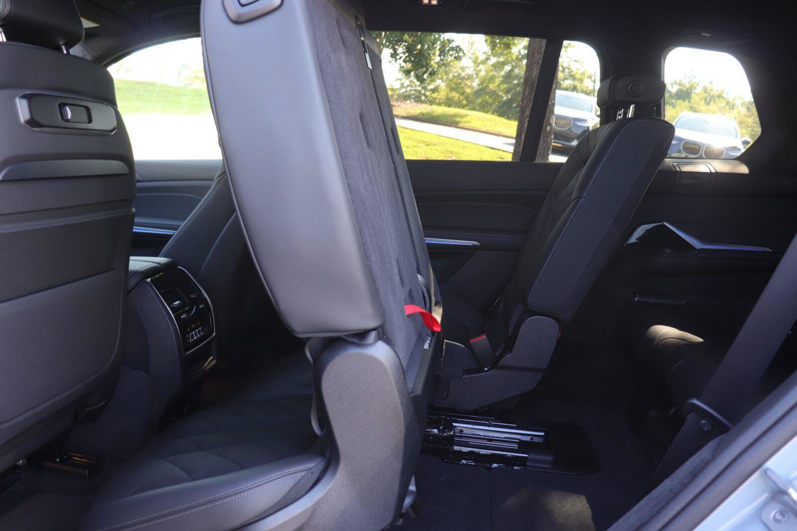 Used 2026 BMW X7 xDrive40i AWD/4WD image 14