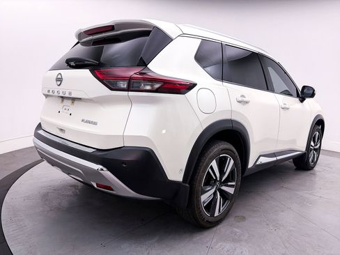 Used 2022 Nissan Rogue Platinum w/ Head-Up Display Package image 18