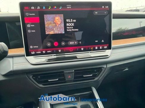New 2026 Volkswagen Tiguan SEL R-Line AWD/4WD image 14