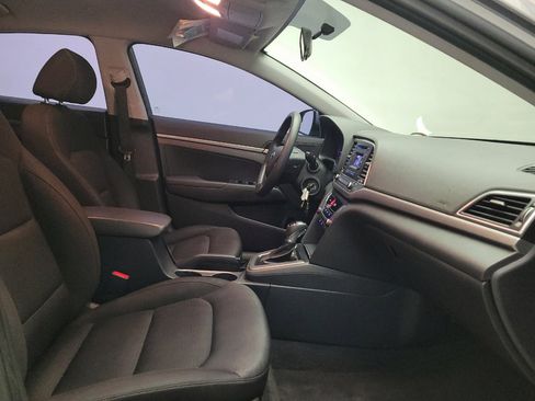 Used 2018 Hyundai Elantra SE FWD image 21