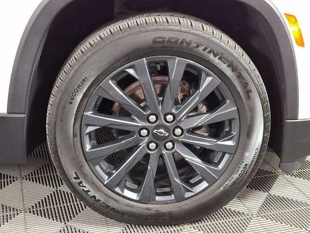 Used 2023 Chevrolet Traverse RS AWD/4WD image 11