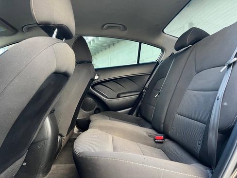 Used 2018 Kia Forte LX FWD image 28