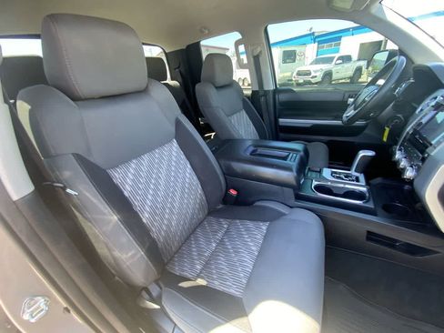 Used 2021 Toyota Tundra SR5 w/ SR5 Upgrade Package AWD/4WD image 24