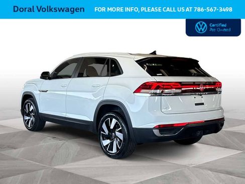 Used 2025 Volkswagen Atlas Cross Sport SE FWD image 6