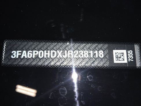 Used 2018 Ford Fusion SE w/ Fusion SE Technology Package image 33