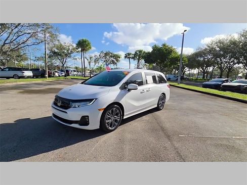 Used 2025 Honda Odyssey Touring image 40