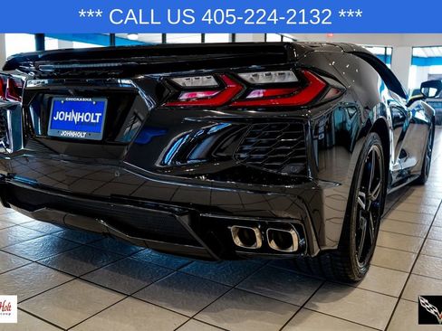 Used 2023 Chevrolet Corvette Stingray Coupe w/ 1LT RWD image 5