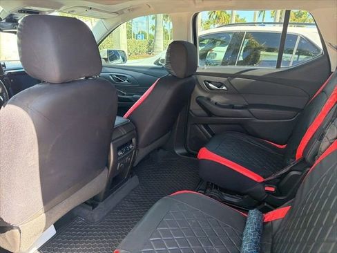 Used 2021 Chevrolet Traverse Premier image 5