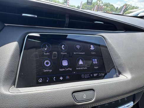 Certified 2023 Cadillac XT4 Luxury w/ Cold Weather Package AWD/4WD image 15