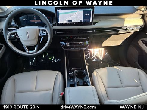 Certified 2023 Lincoln Corsair AWD image 23
