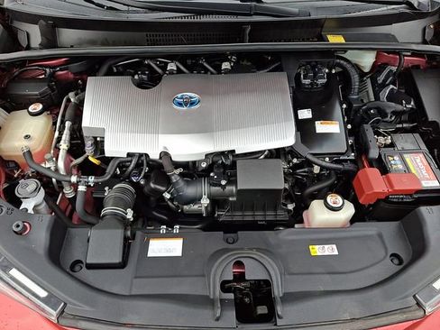 Used 2017 Toyota Prius Two image 32