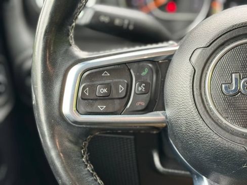 Used 2021 Jeep Wrangler Unlimited Sahara AWD/4WD image 23