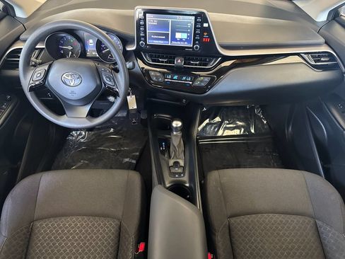 Used 2021 Toyota C-HR LE FWD image 12